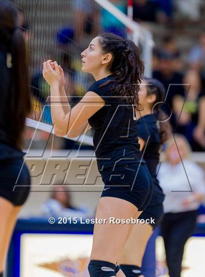 Thumbnail 2 in Alamo Heights vs. Edison (UIL 5A Bi-District Playoff) photogallery.