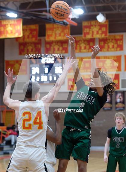 Thumbnail 1 in Sunnyslope @ Corona del Sol photogallery.