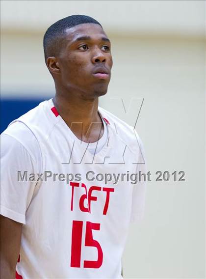 Thumbnail 3 in Warren @ Taft photogallery.