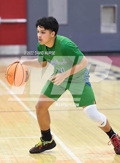 Thumbnail 2 in Wasco vs. Highland photogallery.