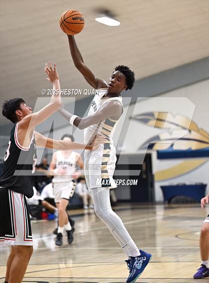 Thumbnail 3 in Palos Verdes vs. St. John Bosco (Bosco Classic) photogallery.
