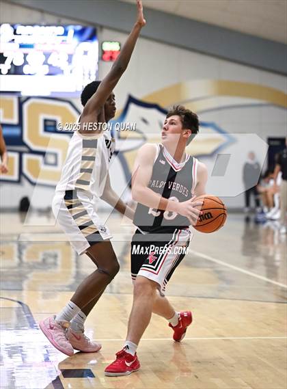 Thumbnail 1 in Palos Verdes vs. St. John Bosco (Bosco Classic) photogallery.