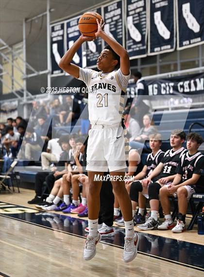 Thumbnail 1 in Palos Verdes vs. St. John Bosco (Bosco Classic) photogallery.