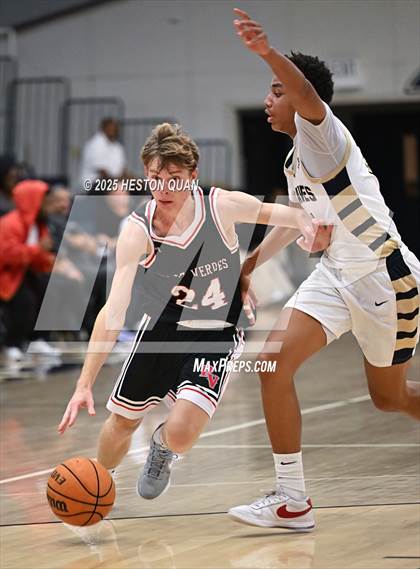 Thumbnail 2 in Palos Verdes vs. St. John Bosco (Bosco Classic) photogallery.