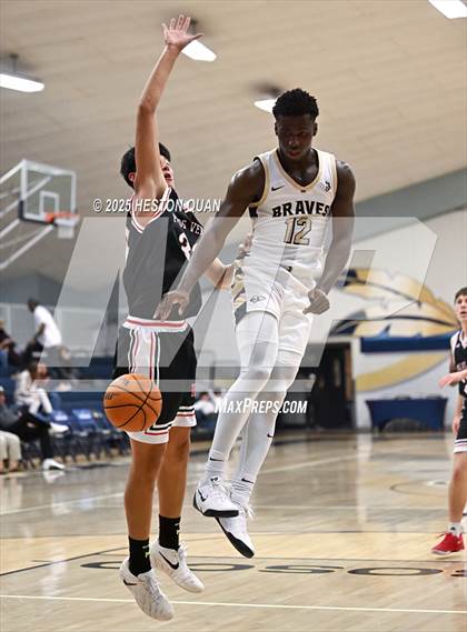 Thumbnail 3 in Palos Verdes vs. St. John Bosco (Bosco Classic) photogallery.