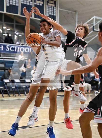 Thumbnail 3 in Palos Verdes vs. St. John Bosco (Bosco Classic) photogallery.