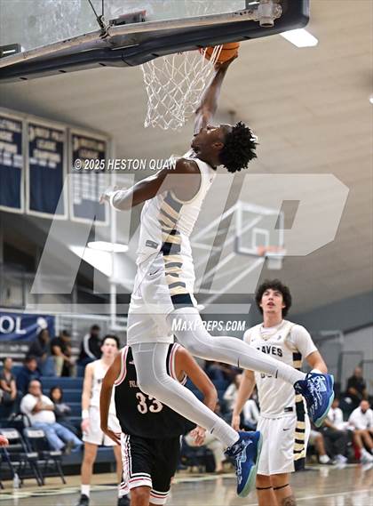 Thumbnail 1 in Palos Verdes vs. St. John Bosco (Bosco Classic) photogallery.