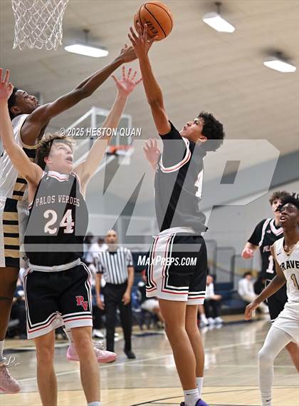 Thumbnail 1 in Palos Verdes vs. St. John Bosco (Bosco Classic) photogallery.