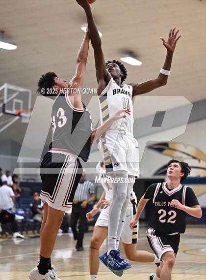 Thumbnail 1 in Palos Verdes vs. St. John Bosco (Bosco Classic) photogallery.