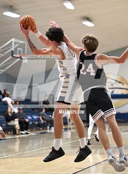 Thumbnail 2 in Palos Verdes vs. St. John Bosco (Bosco Classic) photogallery.