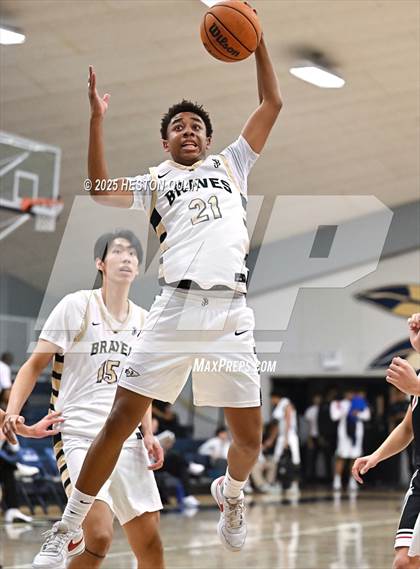 Thumbnail 2 in Palos Verdes vs. St. John Bosco (Bosco Classic) photogallery.