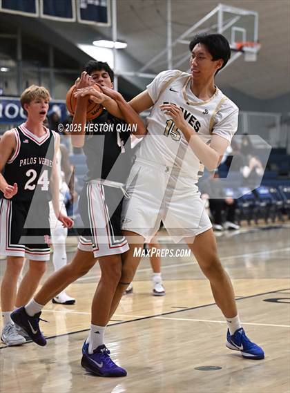 Thumbnail 2 in Palos Verdes vs. St. John Bosco (Bosco Classic) photogallery.