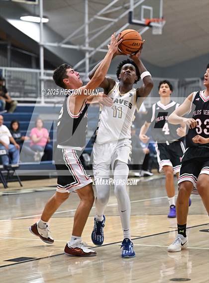 Thumbnail 3 in Palos Verdes vs. St. John Bosco (Bosco Classic) photogallery.
