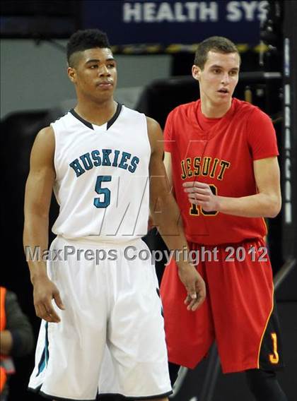 Thumbnail 1 in Sheldon vs. Jesuit (CIF D1 NorCal Regional Final) photogallery.