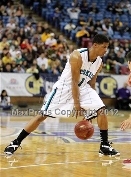 Thumbnail 3 in Sheldon vs. Jesuit (CIF D1 NorCal Regional Final) photogallery.
