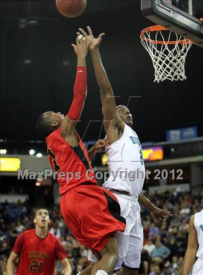 Thumbnail 3 in Sheldon vs. Jesuit (CIF D1 NorCal Regional Final) photogallery.