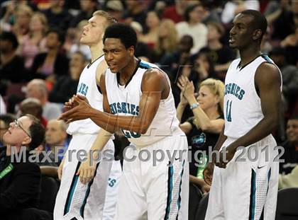 Thumbnail 1 in Sheldon vs. Jesuit (CIF D1 NorCal Regional Final) photogallery.
