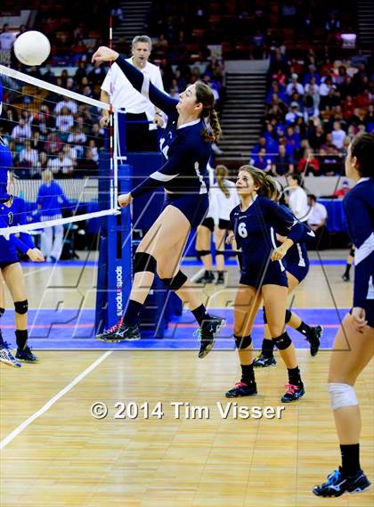 Thumbnail 1 in Platte Valley vs. Coal Ridge (CHSAA 3A Playoff) photogallery.
