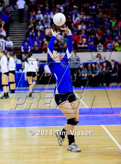 Thumbnail 2 in Platte Valley vs. Coal Ridge (CHSAA 3A Playoff) photogallery.