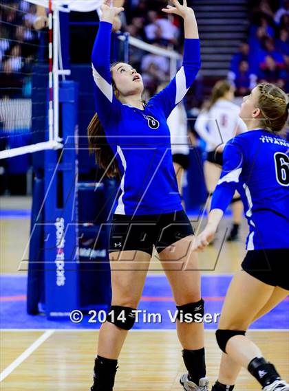 Thumbnail 3 in Platte Valley vs. Coal Ridge (CHSAA 3A Playoff) photogallery.