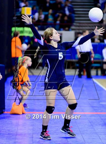 Thumbnail 2 in Platte Valley vs. Coal Ridge (CHSAA 3A Playoff) photogallery.