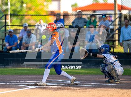 Thumbnail 3 in Cottondale vs Graceville (FHSAA 1A District 3 Quarterfinal) photogallery.