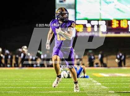 Thumbnail 2 in Lanier @ Liberty Hill (UIL 5A D2 Football Bi-District) photogallery.