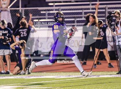 Thumbnail 2 in Lanier @ Liberty Hill (UIL 5A D2 Football Bi-District) photogallery.