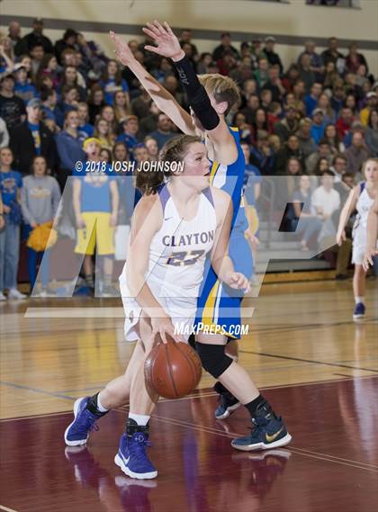 Thumbnail 3 in Clayton vs. Shell Lake (WIAA D5 Sectional Playoff)  photogallery.