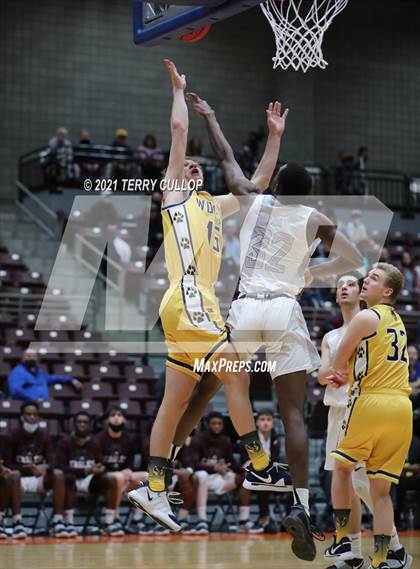 Thumbnail 1 in Enterprise vs. Layton Christian Academy (UHSAA 2A Final) photogallery.