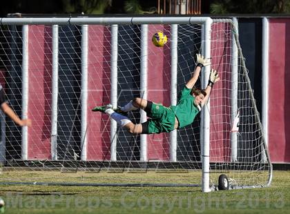 Thumbnail 2 in Crescenta Valley vs. Valencia photogallery.