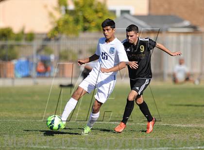 Thumbnail 3 in Crescenta Valley vs. Valencia photogallery.