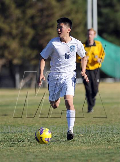 Thumbnail 2 in Crescenta Valley vs. Valencia photogallery.