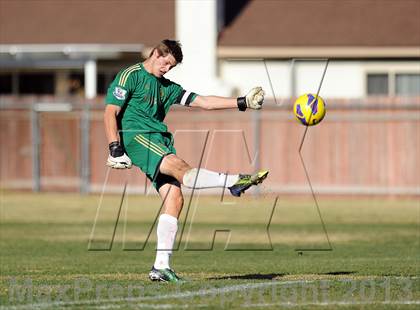 Thumbnail 3 in Crescenta Valley vs. Valencia photogallery.