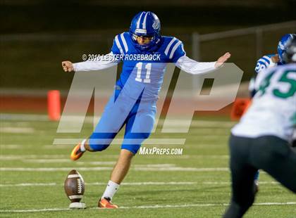 Thumbnail 3 in Yoakum vs. Marion (UIL 3A Bi District Playoff) photogallery.