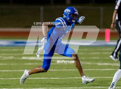 Thumbnail 2 in Yoakum vs. Marion (UIL 3A Bi District Playoff) photogallery.
