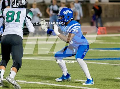 Thumbnail 1 in Yoakum vs. Marion (UIL 3A Bi District Playoff) photogallery.