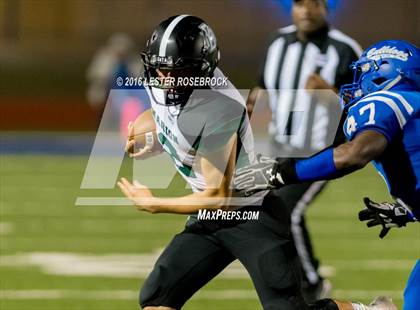 Thumbnail 3 in Yoakum vs. Marion (UIL 3A Bi District Playoff) photogallery.