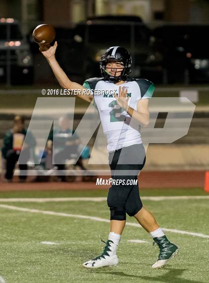 Thumbnail 2 in Yoakum vs. Marion (UIL 3A Bi District Playoff) photogallery.