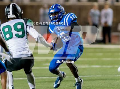 Thumbnail 1 in Yoakum vs. Marion (UIL 3A Bi District Playoff) photogallery.