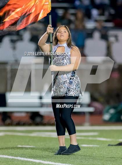 Thumbnail 3 in Yoakum vs. Marion (UIL 3A Bi District Playoff) photogallery.