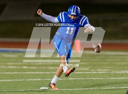 Thumbnail 2 in Yoakum vs. Marion (UIL 3A Bi District Playoff) photogallery.