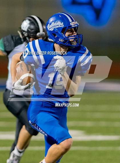 Thumbnail 2 in Yoakum vs. Marion (UIL 3A Bi District Playoff) photogallery.