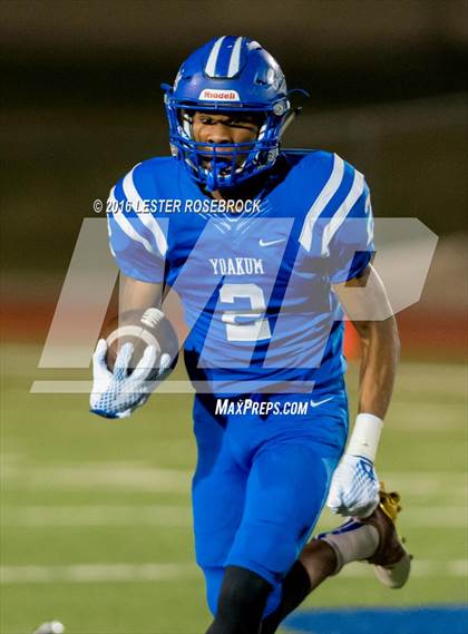 Thumbnail 3 in Yoakum vs. Marion (UIL 3A Bi District Playoff) photogallery.
