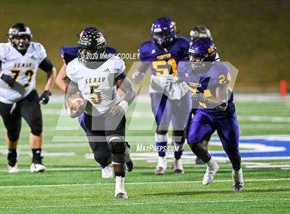 Thumbnail 1 in Sealy vs. Center (UIL D4 Area Playoff) photogallery.