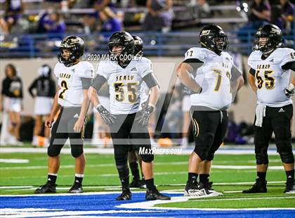 Thumbnail 2 in Sealy vs. Center (UIL D4 Area Playoff) photogallery.