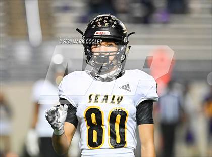 Thumbnail 3 in Sealy vs. Center (UIL D4 Area Playoff) photogallery.