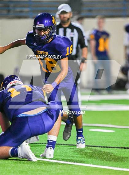 Thumbnail 1 in Sealy vs. Center (UIL D4 Area Playoff) photogallery.