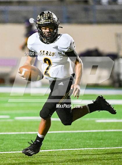 Thumbnail 3 in Sealy vs. Center (UIL D4 Area Playoff) photogallery.