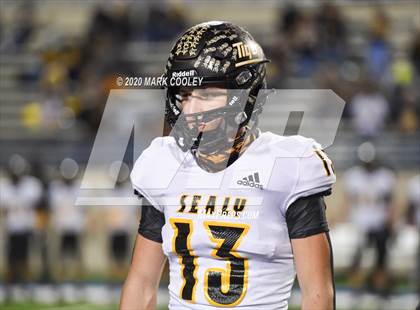 Thumbnail 3 in Sealy vs. Center (UIL D4 Area Playoff) photogallery.